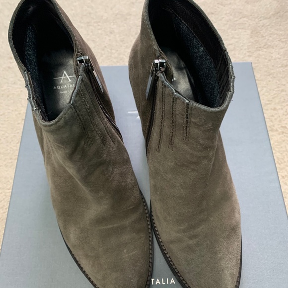 Aquatalia Loren Suede bootie - Picture 4 of 6
